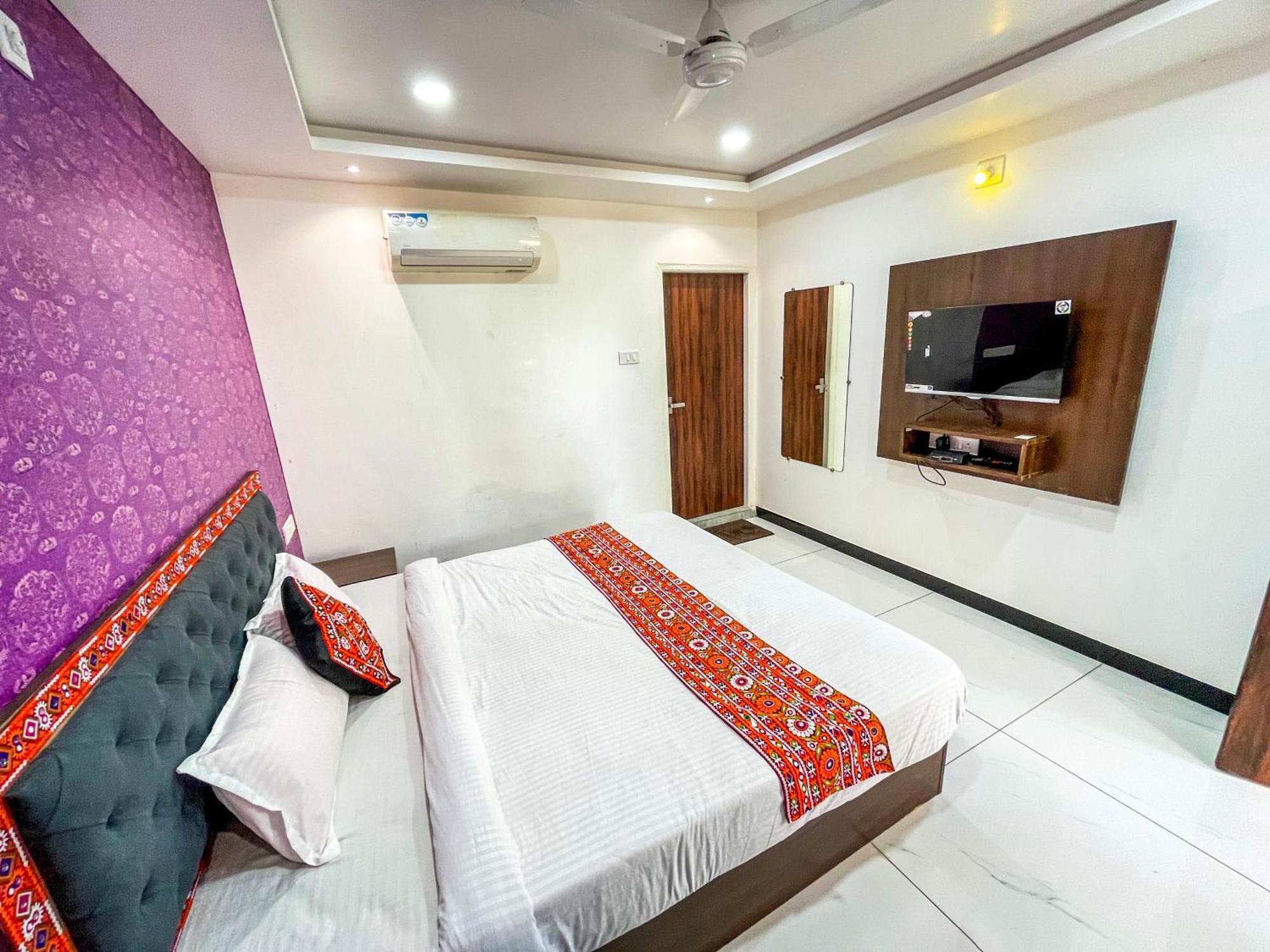 Stay Guru Resort Farm Villa Bhuj Kamer foto